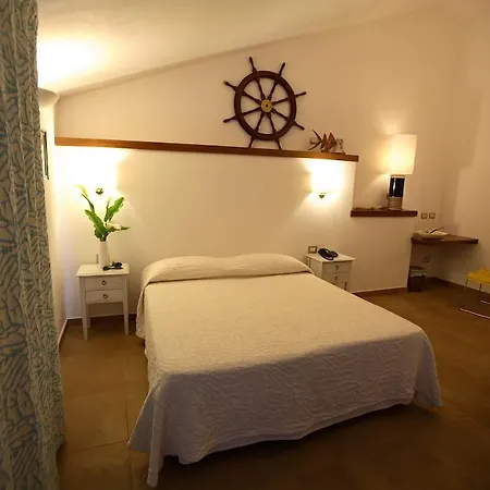 Pimpina Carloforte (Isola di San Pietro)